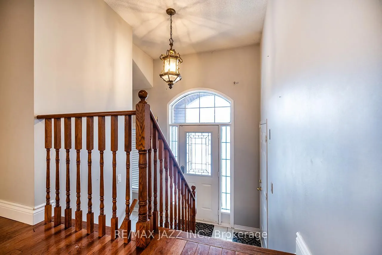 Photo 23 of 16 Goodwin Avenue, Clarington, Bowmanville — HOMEH