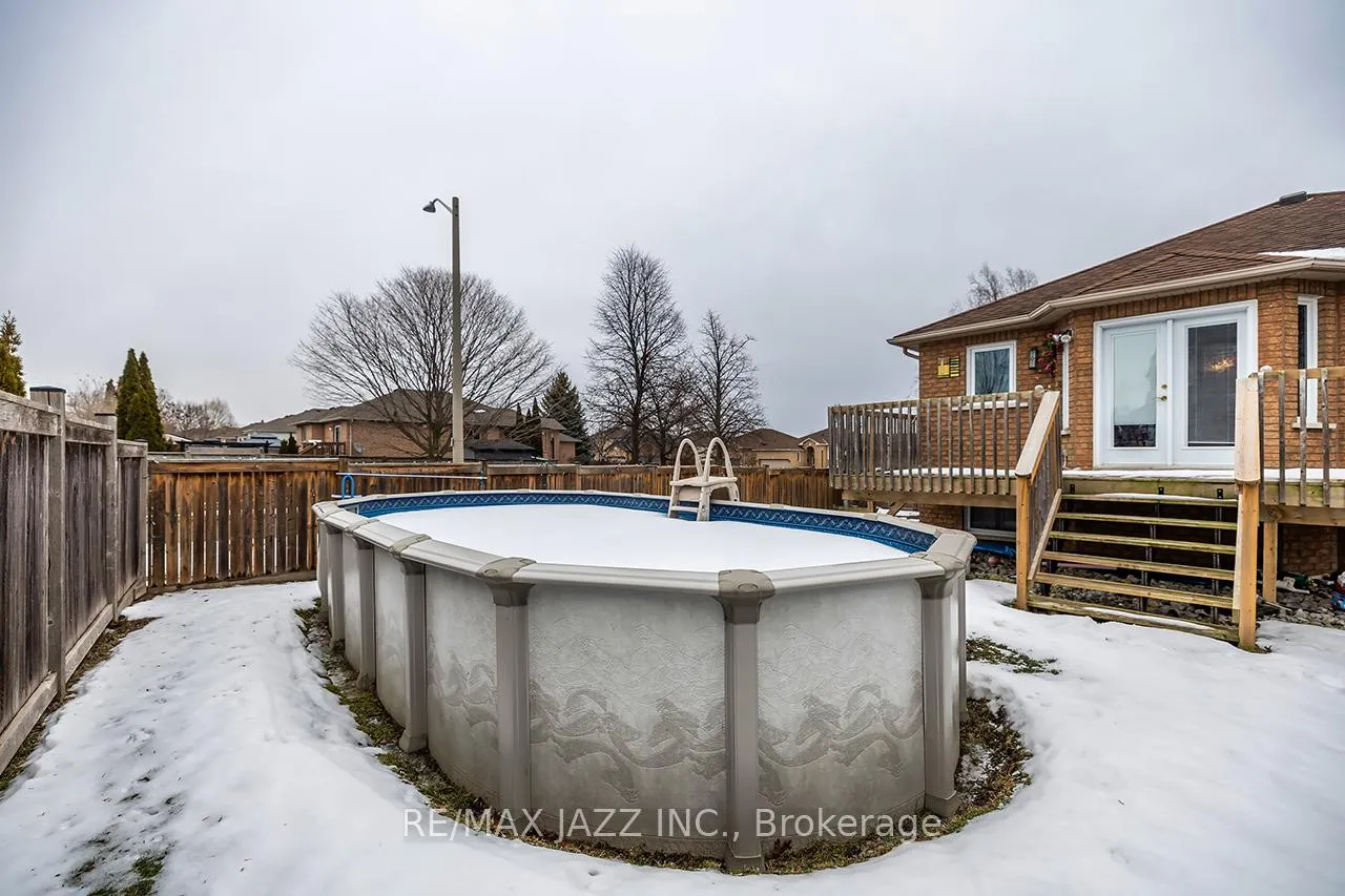 Photo 37 of 16 Goodwin Avenue, Clarington, Bowmanville — HOMEH
