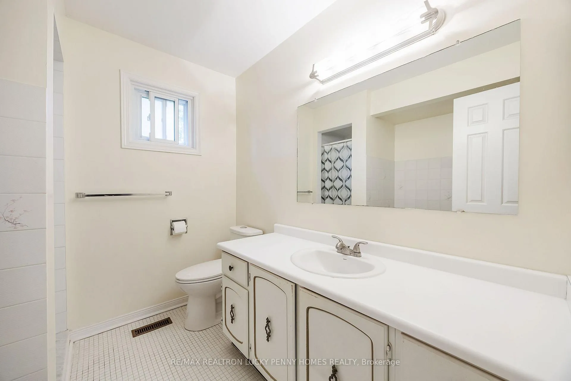 Photo 24 of 170 Raymerville Drive, Markham, Raymerville — HOMEH
