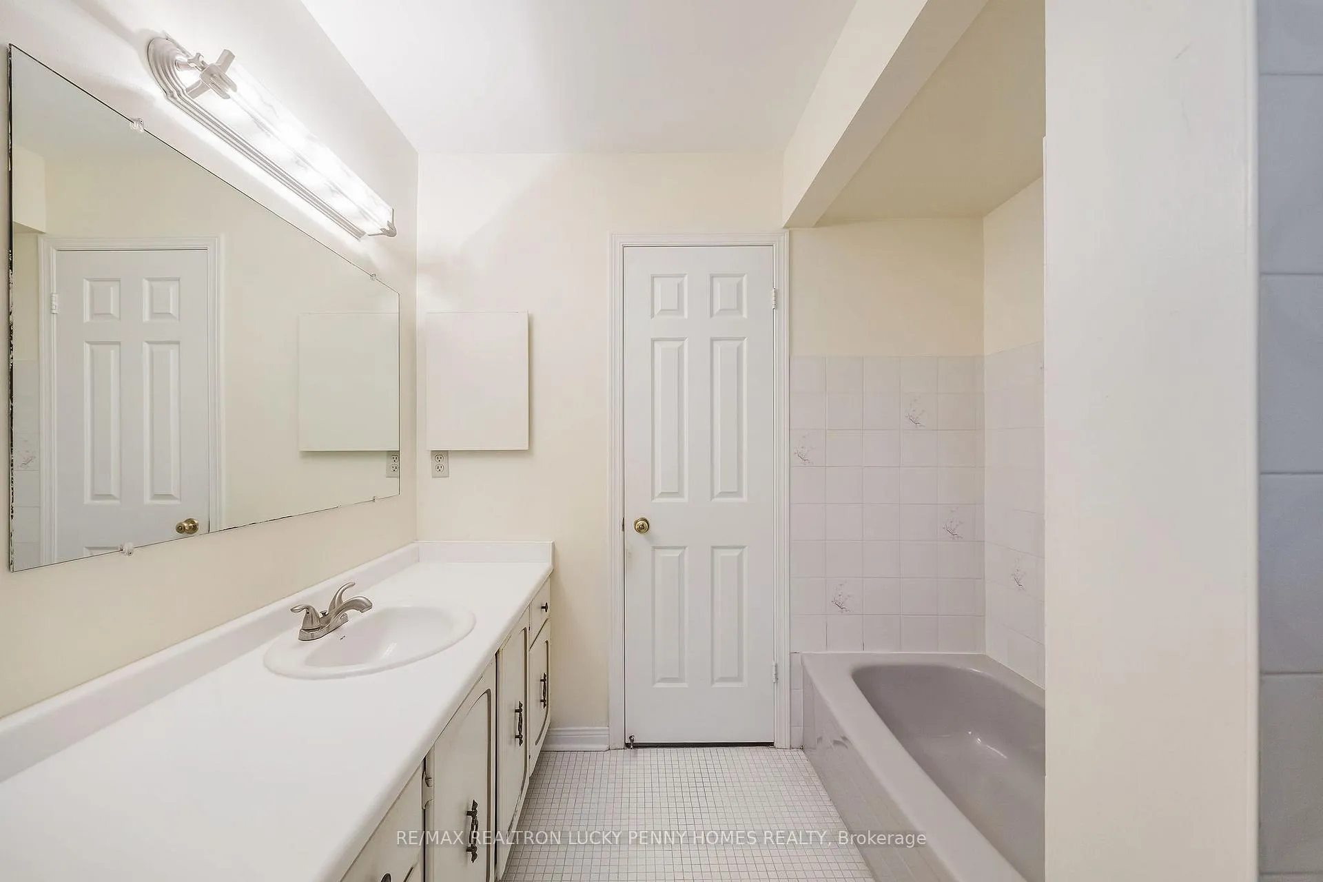 Photo 25 of 170 Raymerville Drive, Markham, Raymerville — HOMEH