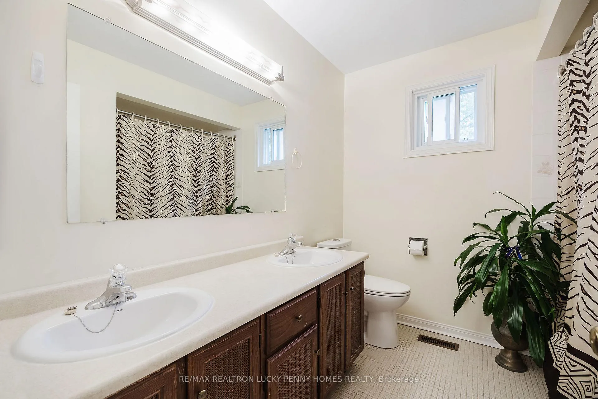 Photo 30 of 170 Raymerville Drive, Markham, Raymerville — HOMEH