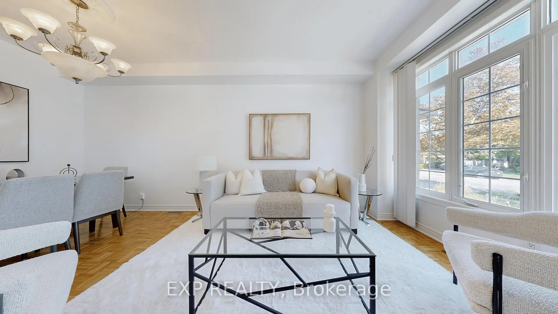 Photo 4 of 19 La Rocca Avenue, Vaughan, Vellore Village — HOMEH