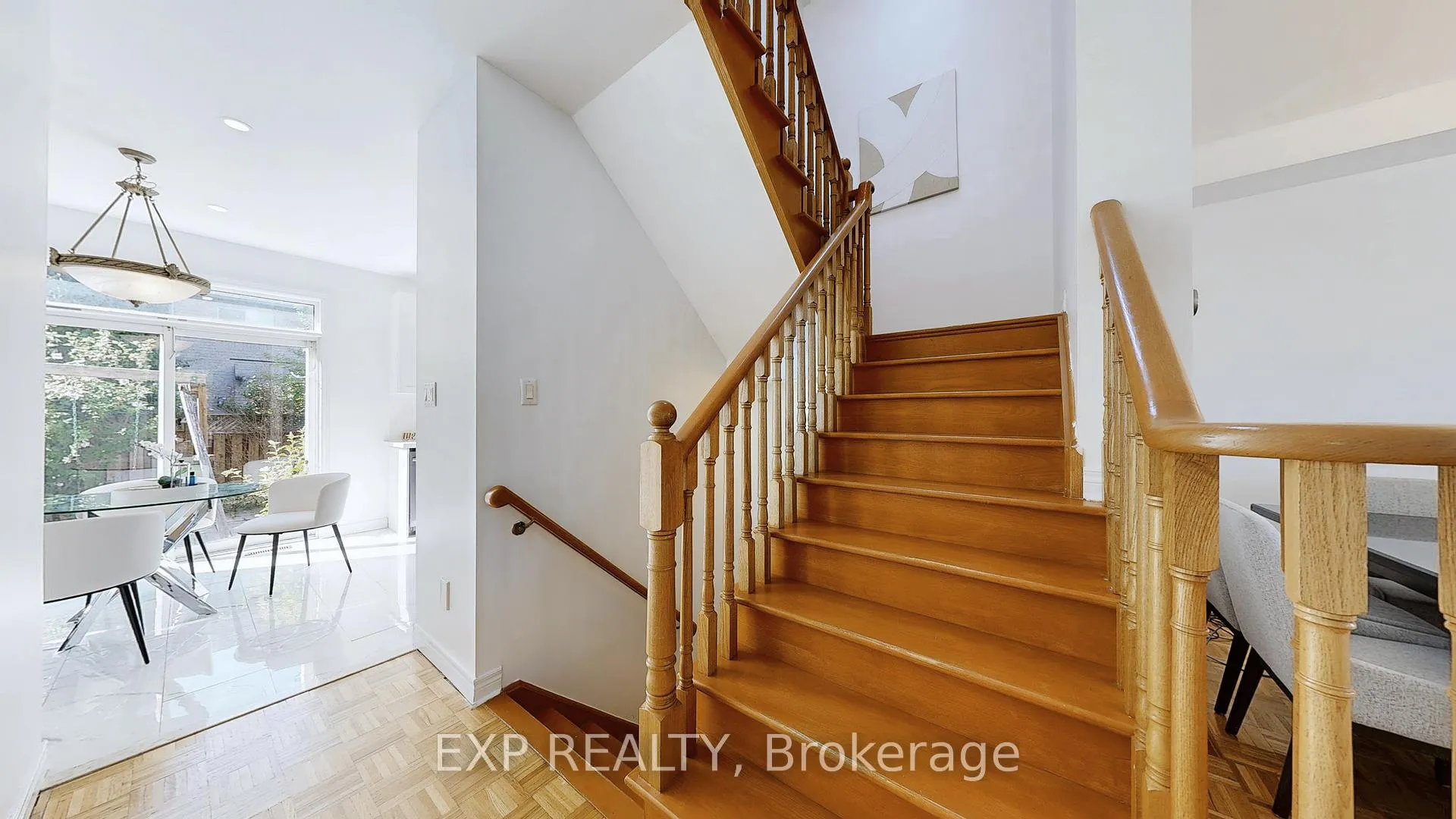Photo 16 of 19 La Rocca Avenue, Vaughan, Vellore Village — HOMEH