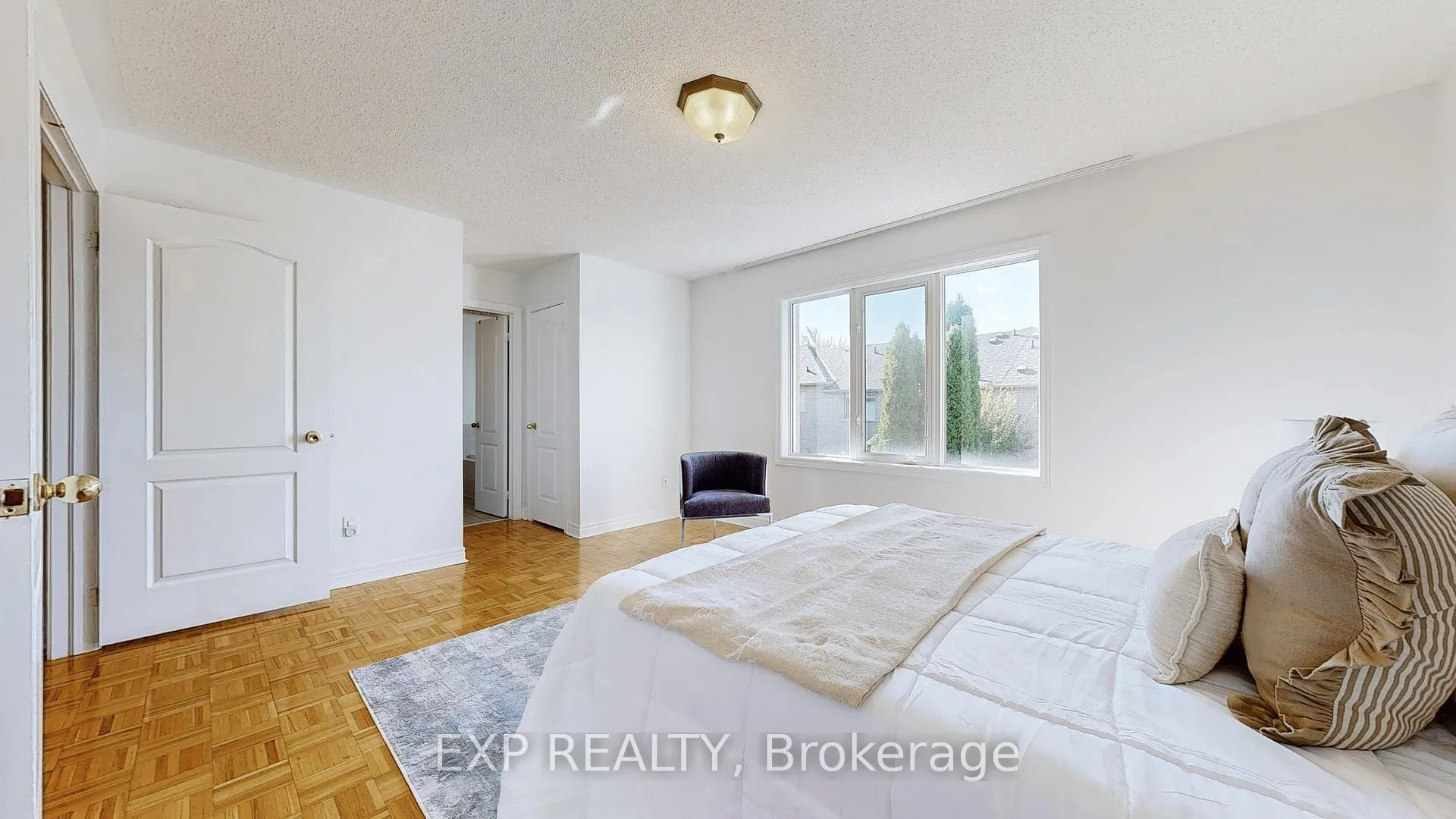 Photo 20 of 19 La Rocca Avenue, Vaughan, Vellore Village — HOMEH