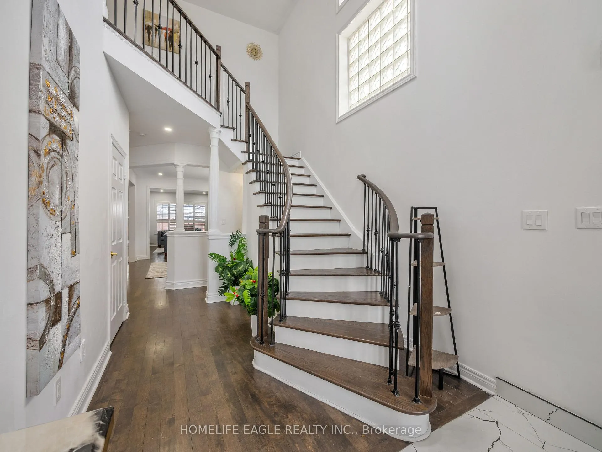 Photo 2 of 85 Lio Avenue, Vaughan, Sonoma Heights — HOMEH