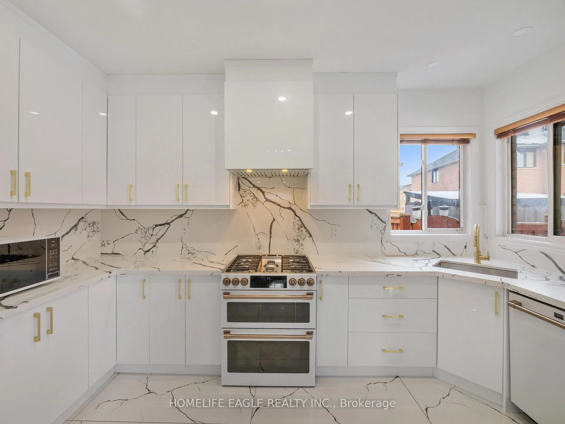 Photo 10 of 85 Lio Avenue, Vaughan, Sonoma Heights — HOMEH