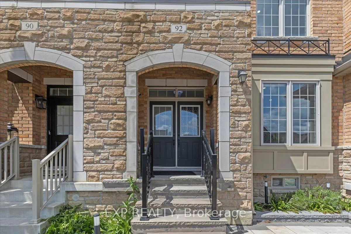 Photo 2 of 92 East's Corners Boulevard, Vaughan, Kleinburg — HOMEH