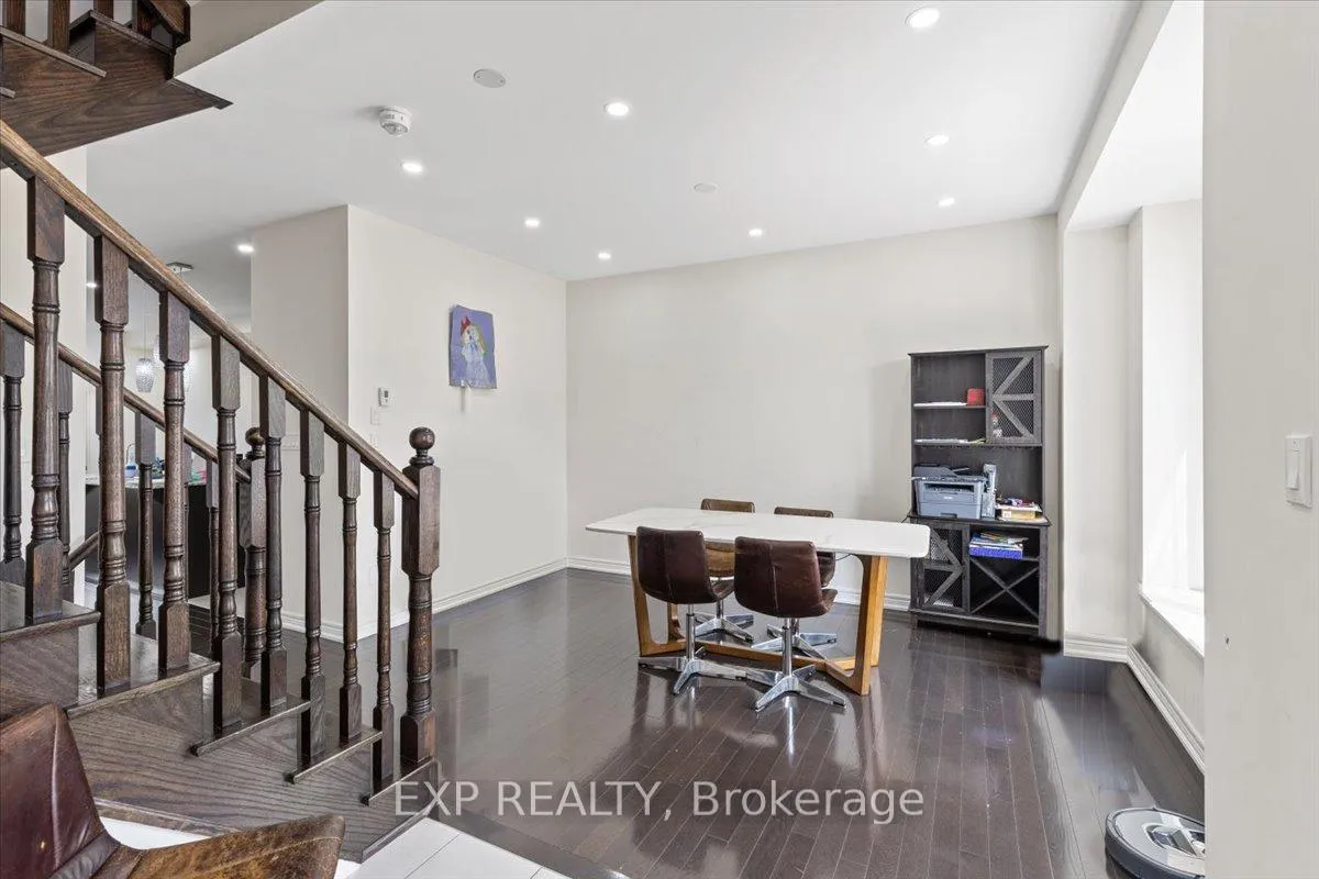 Photo 3 of 92 East's Corners Boulevard, Vaughan, Kleinburg — HOMEH