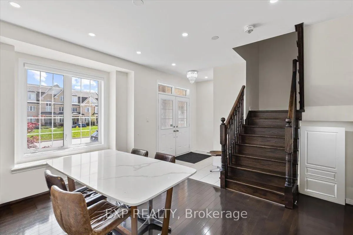 Photo 4 of 92 East's Corners Boulevard, Vaughan, Kleinburg — HOMEH