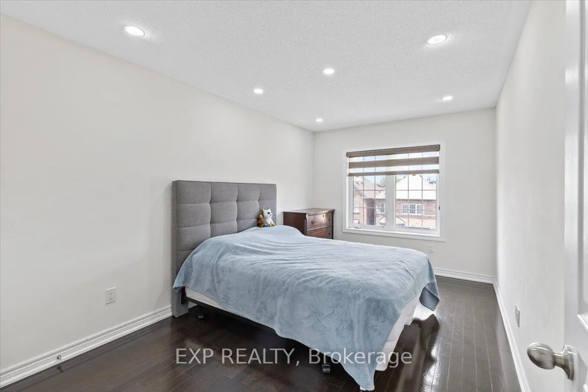 Photo 13 of 92 East's Corners Boulevard, Vaughan, Kleinburg — HOMEH