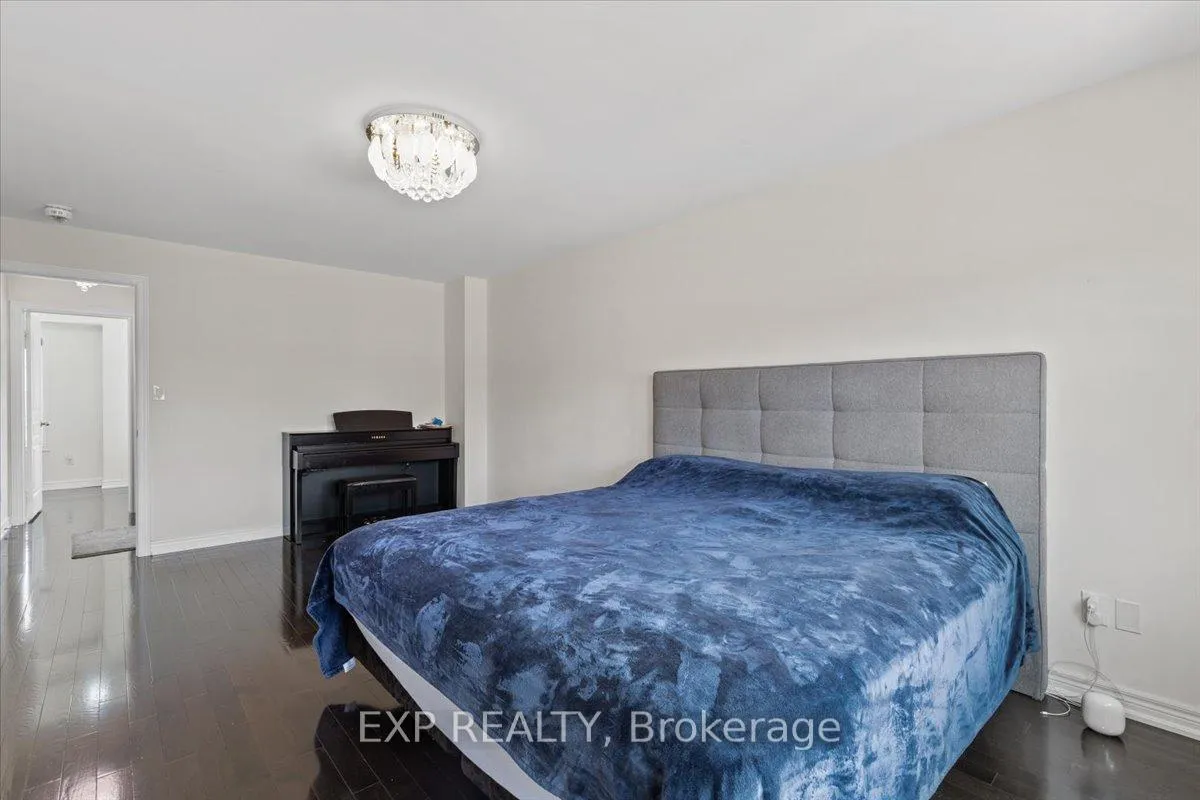 Photo 20 of 92 East's Corners Boulevard, Vaughan, Kleinburg — HOMEH