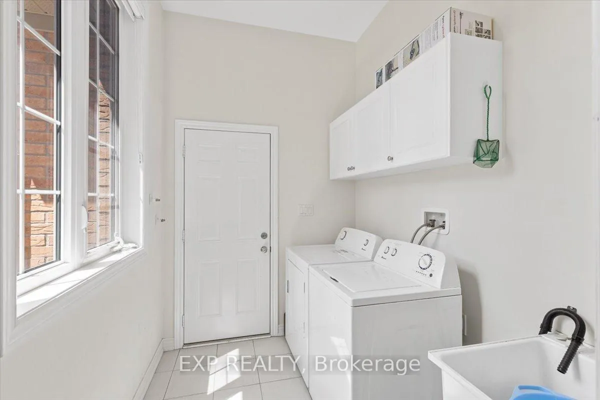 Photo 24 of 92 East's Corners Boulevard, Vaughan, Kleinburg — HOMEH