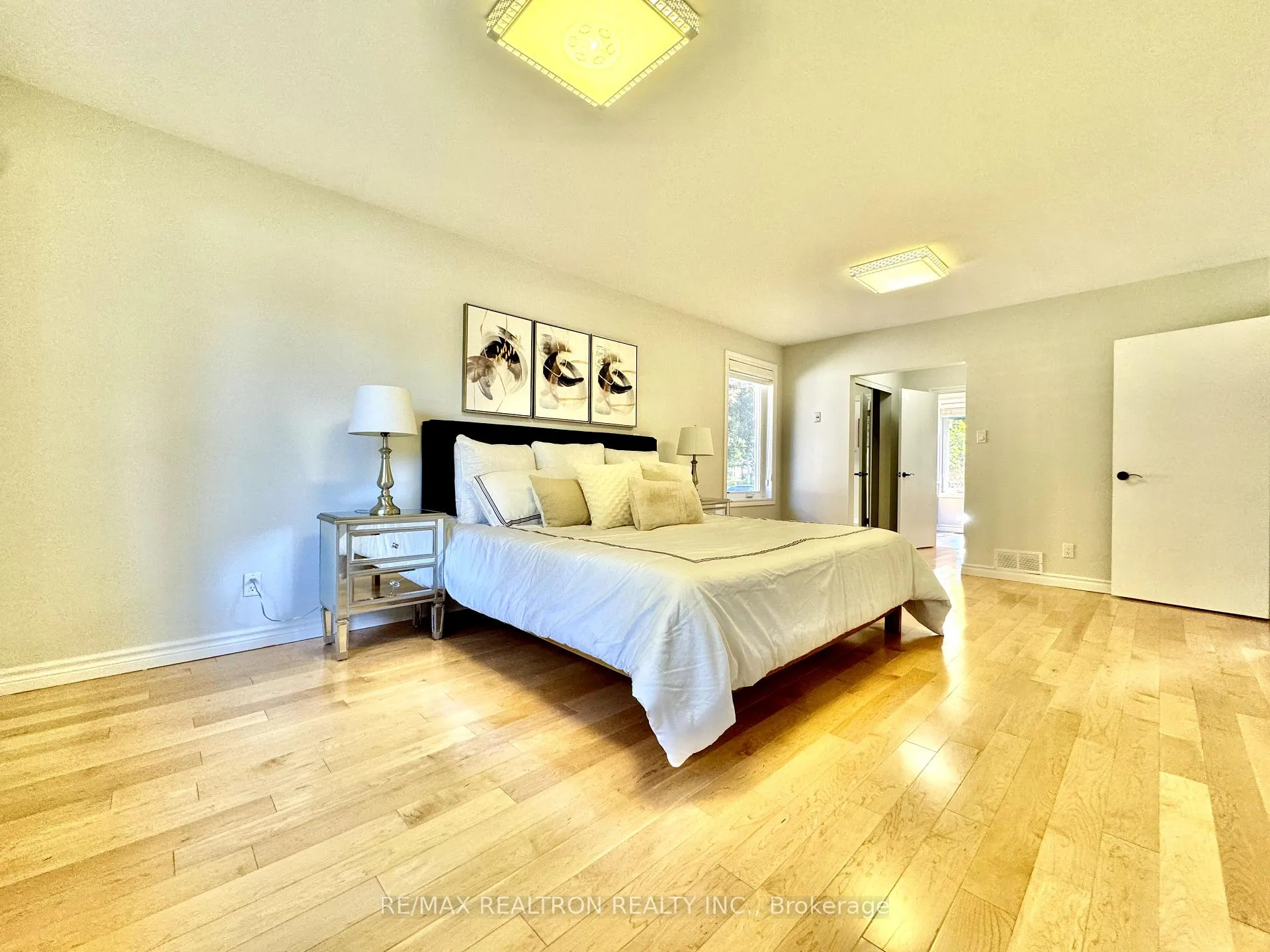 Photo 17 of 44 Fairway Heights Drive, Markham, Bayview Fairway-Bayview Country Club Estates — HOMEH