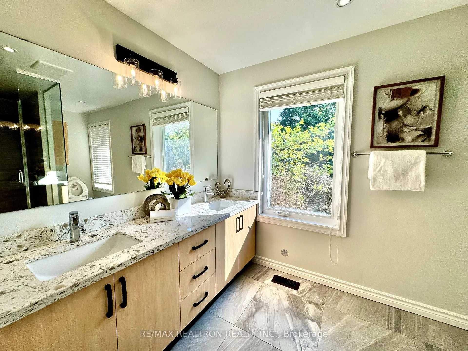 Photo 18 of 44 Fairway Heights Drive, Markham, Bayview Fairway-Bayview Country Club Estates — HOMEH