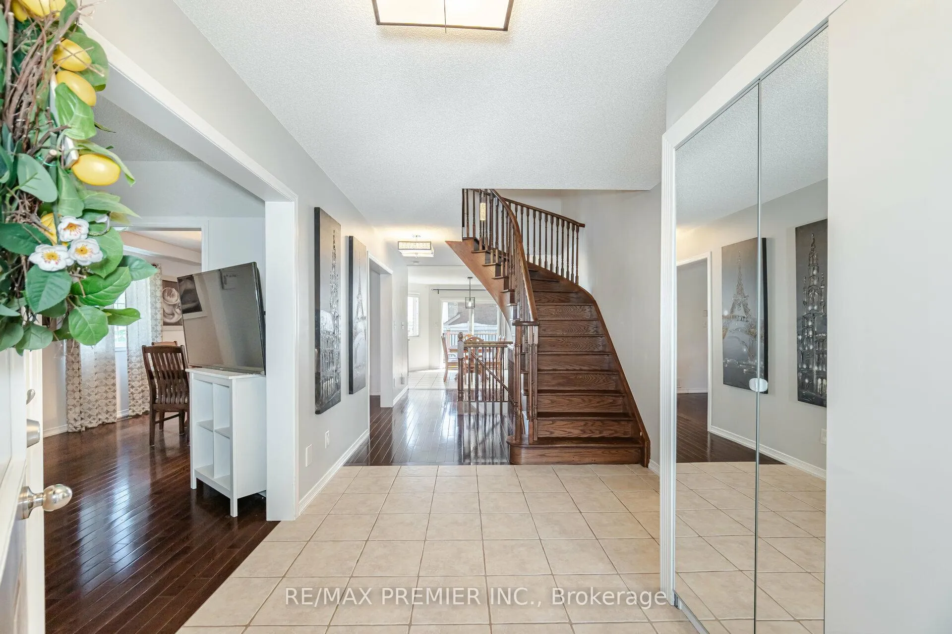 Photo 6 of 2233 Nevils Street, Innisfil, Alcona — HOMEH