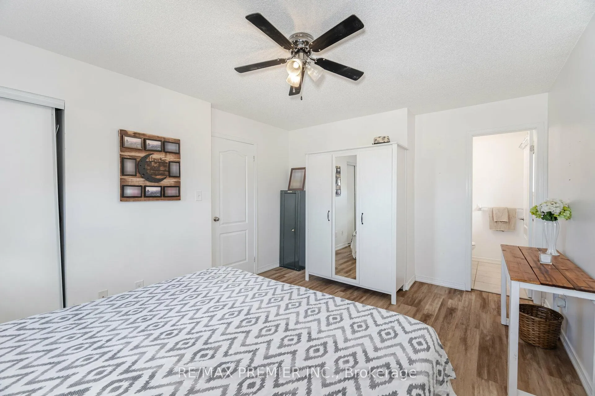 Photo 25 of 2233 Nevils Street, Innisfil, Alcona — HOMEH