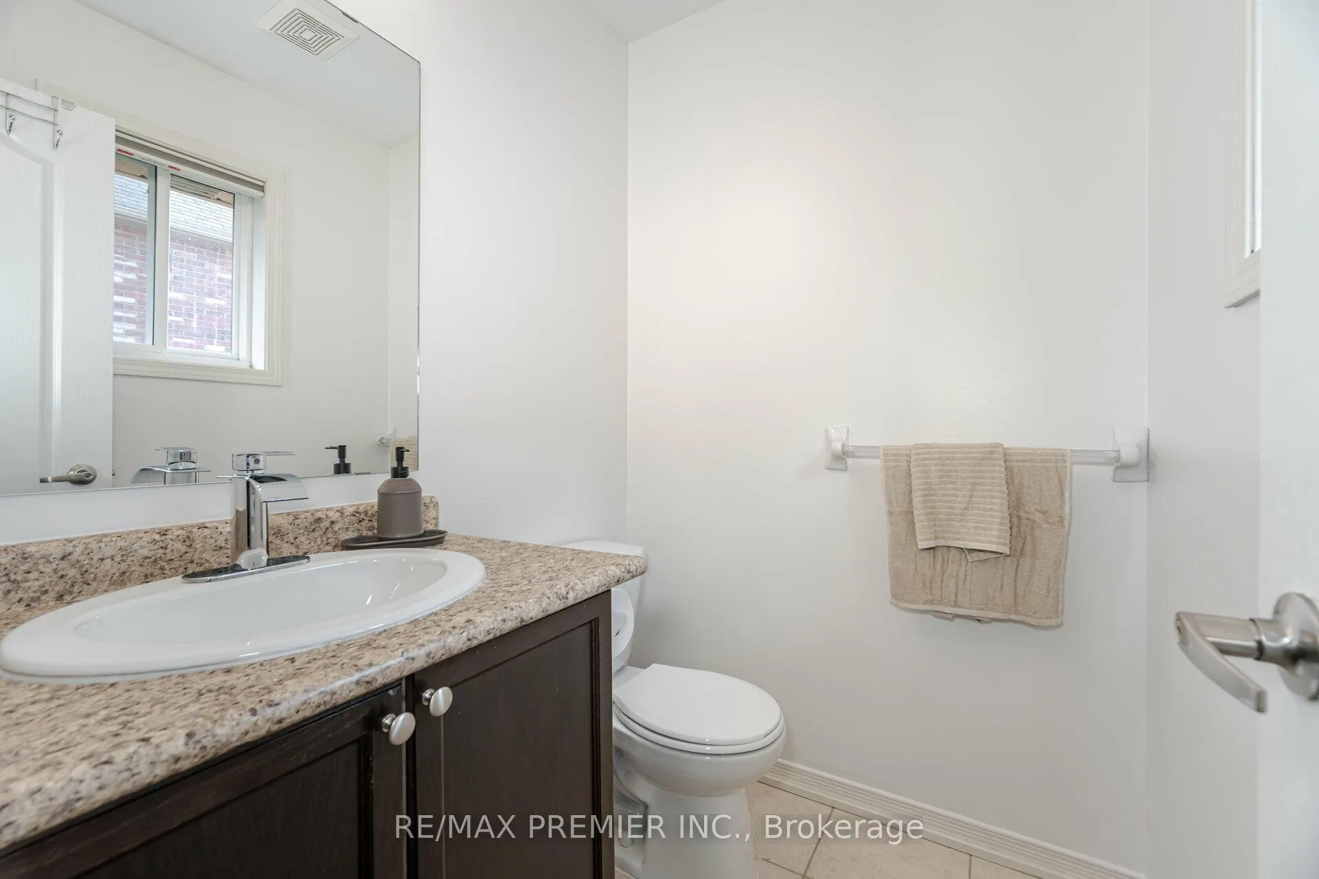 Photo 26 of 2233 Nevils Street, Innisfil, Alcona — HOMEH