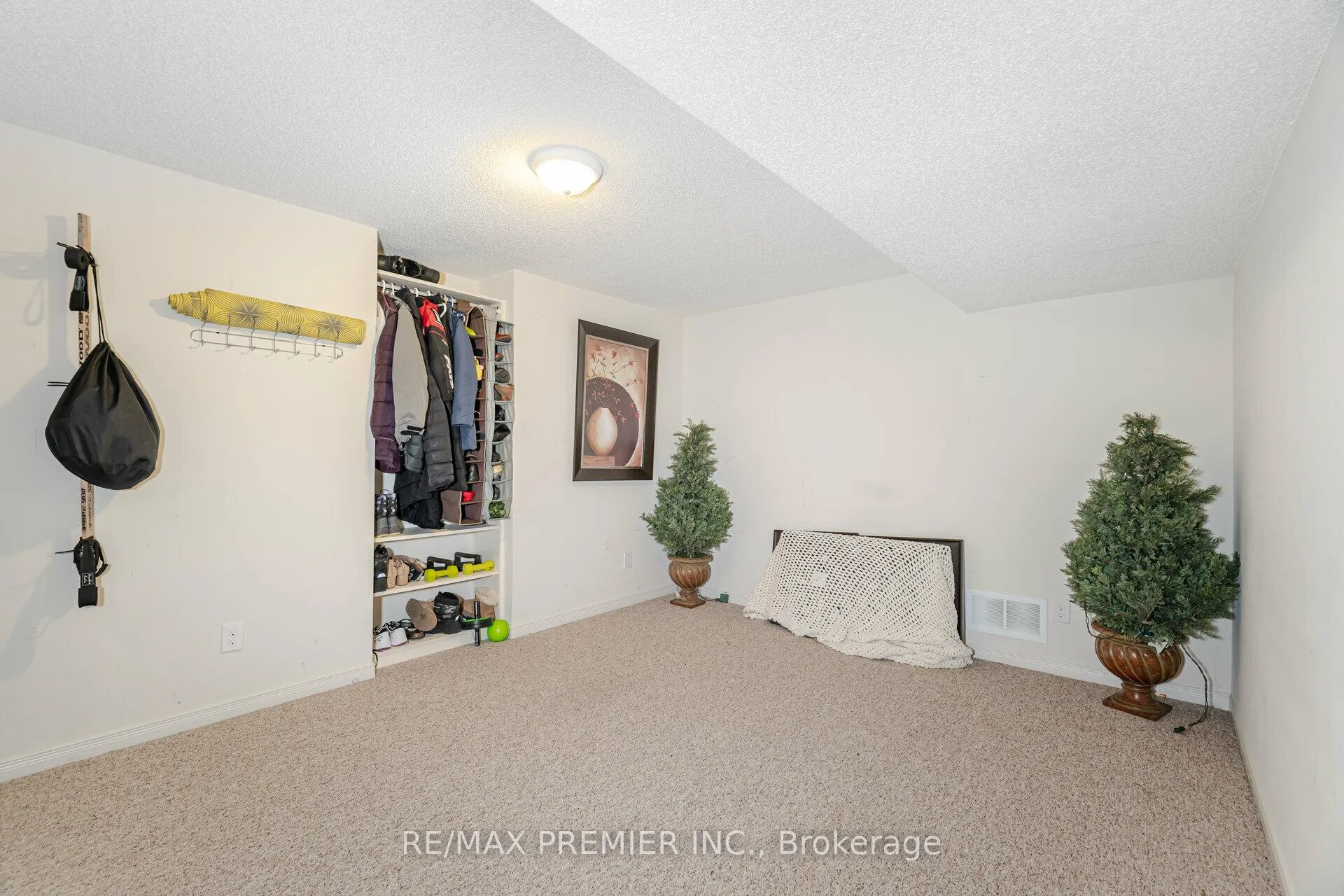 Photo 35 of 2233 Nevils Street, Innisfil, Alcona — HOMEH