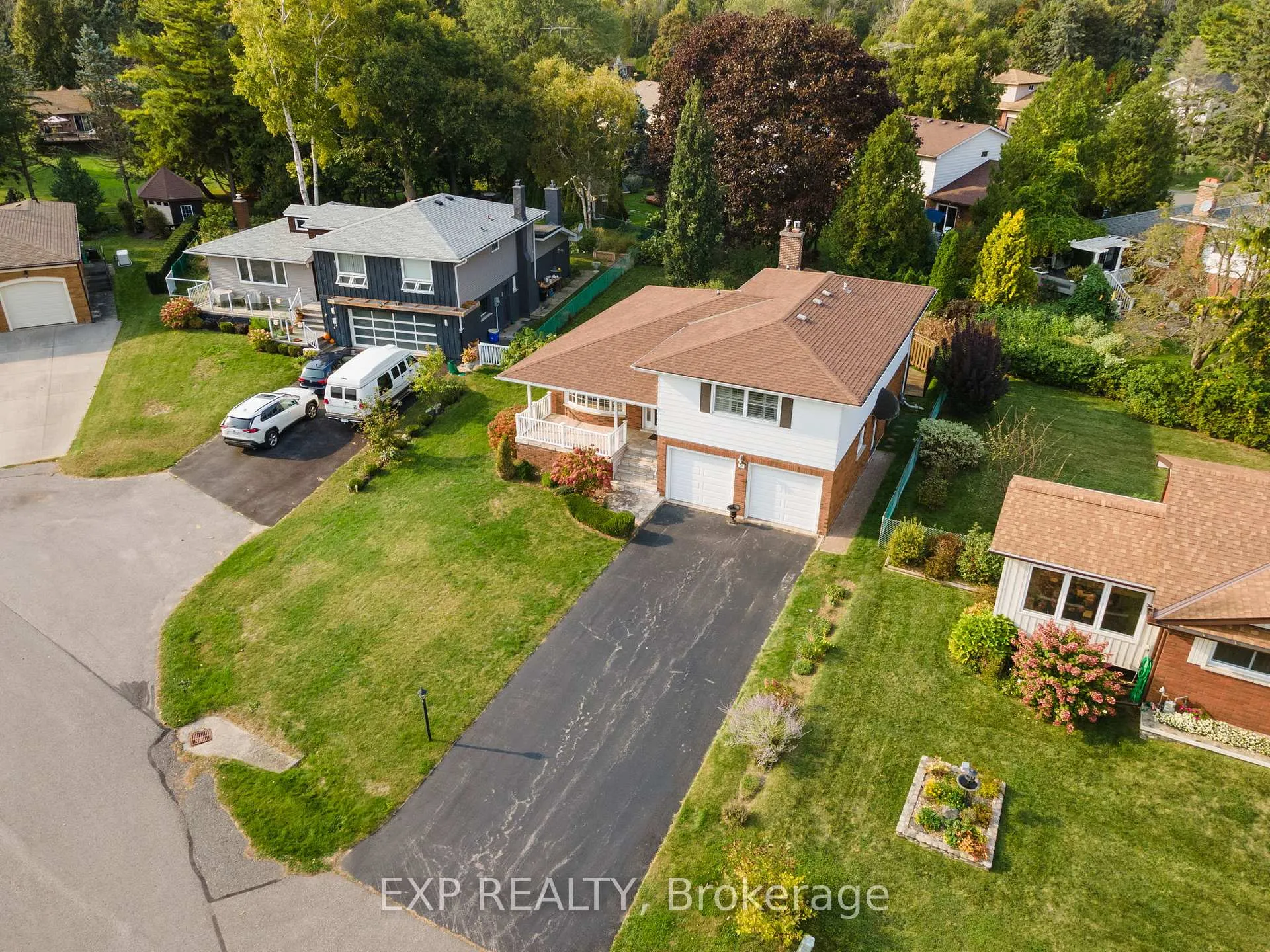 Photo 2 of 20 Pebble Beach Drive, Cobourg — HOMEH