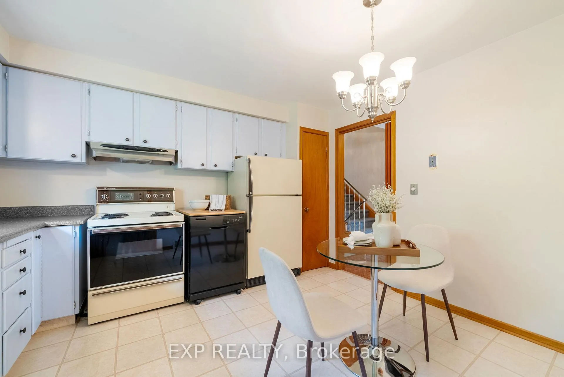 Photo 11 of 20 Pebble Beach Drive, Cobourg — HOMEH