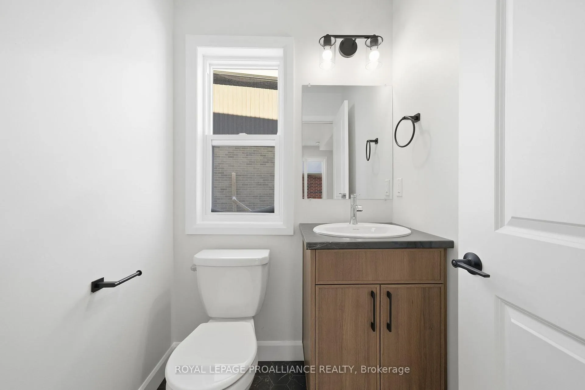 Photo 11 of 93 Raycroft Drive, Belleville, Thurlow Ward — HOMEH