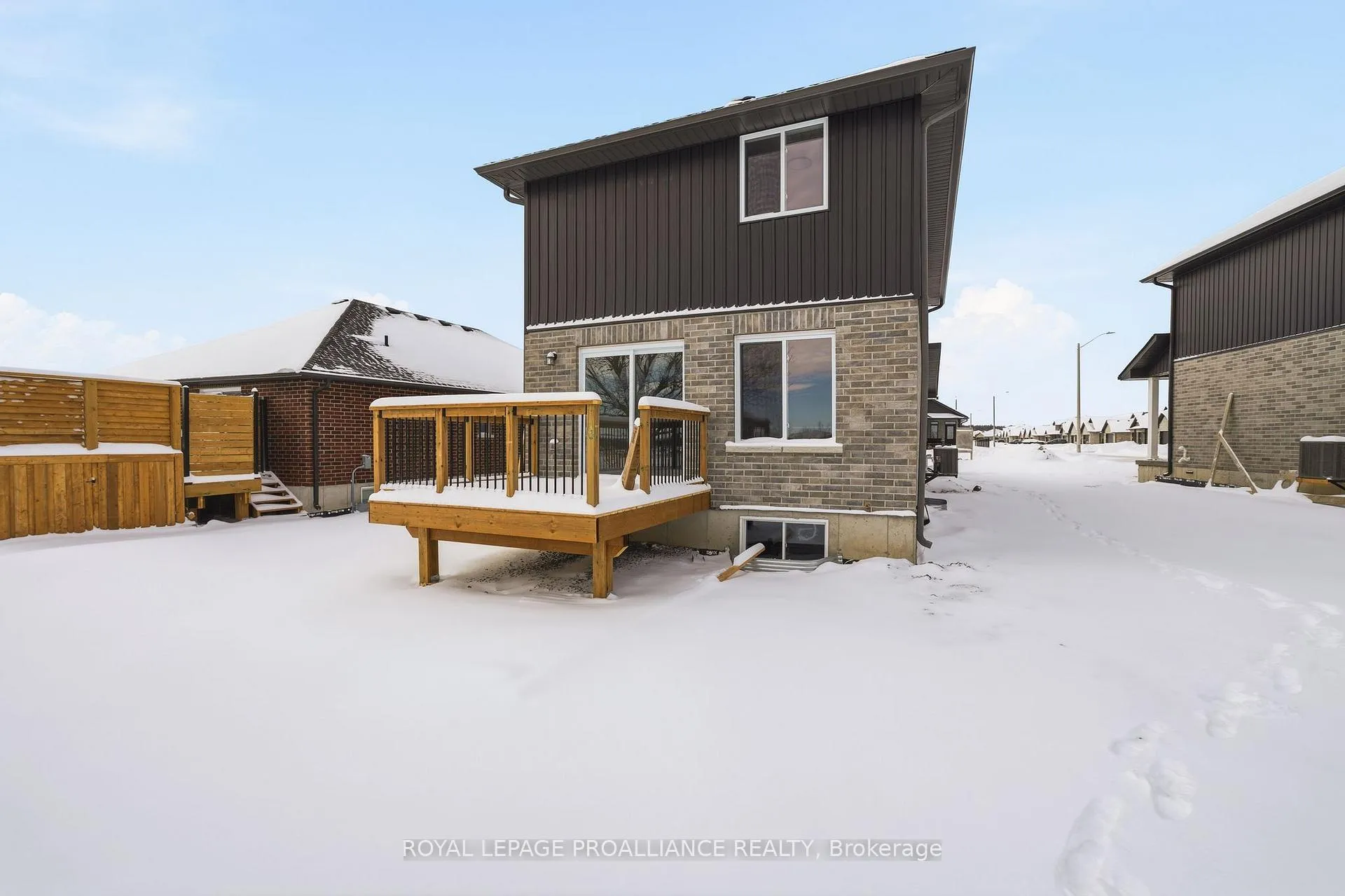 Photo 26 of 93 Raycroft Drive, Belleville, Thurlow Ward — HOMEH