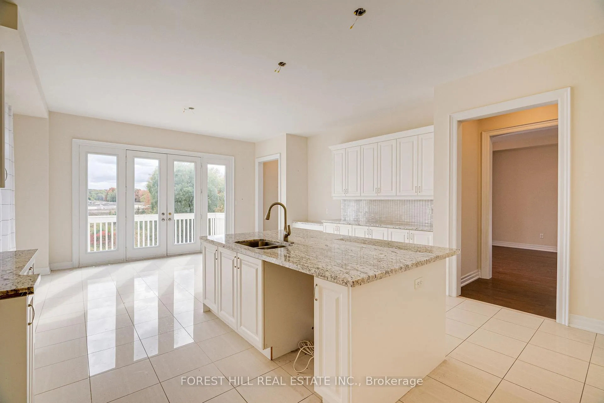 Photo 13 of 87 Strawbridge Farm Drive, Aurora, Aurora Grove — HOMEH