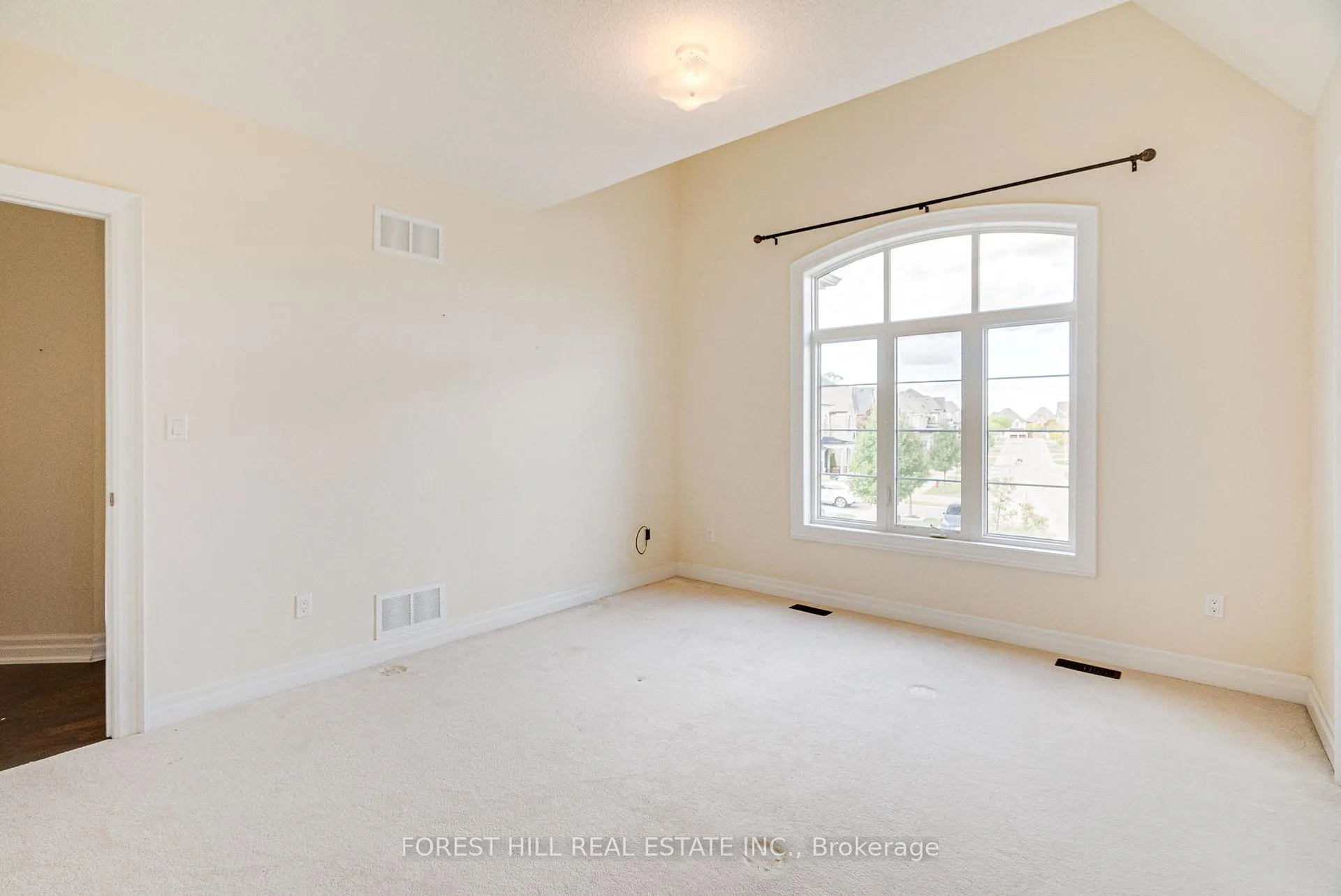 Photo 28 of 87 Strawbridge Farm Drive, Aurora, Aurora Grove — HOMEH