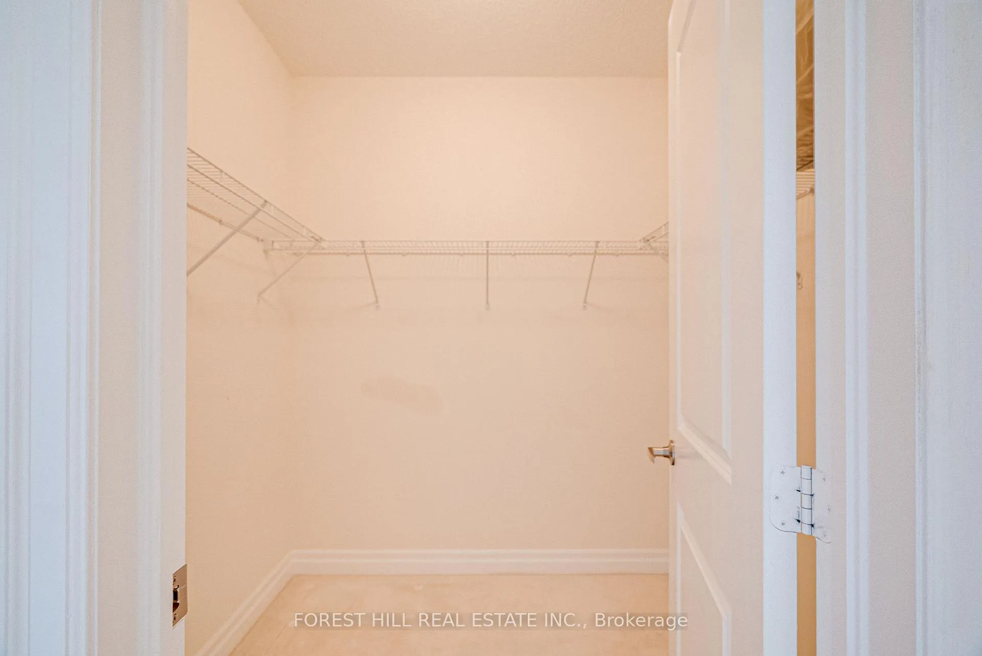 Photo 33 of 87 Strawbridge Farm Drive, Aurora, Aurora Grove — HOMEH