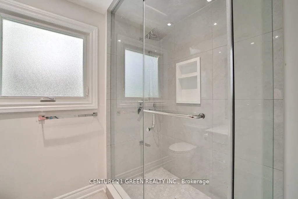 Photo 20 of 25 Ferrah Street, Markham, Unionville — HOMEH