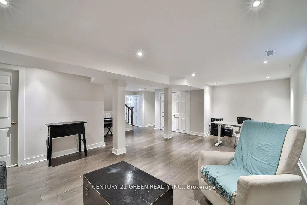 Photo 26 of 25 Ferrah Street, Markham, Unionville — HOMEH