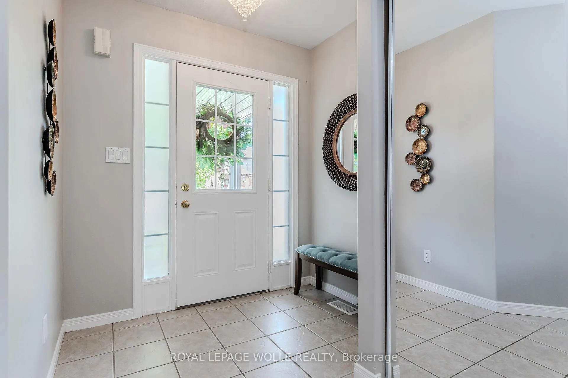 Photo 5 of 547 St Moritz Avenue, Waterloo — HOMEH