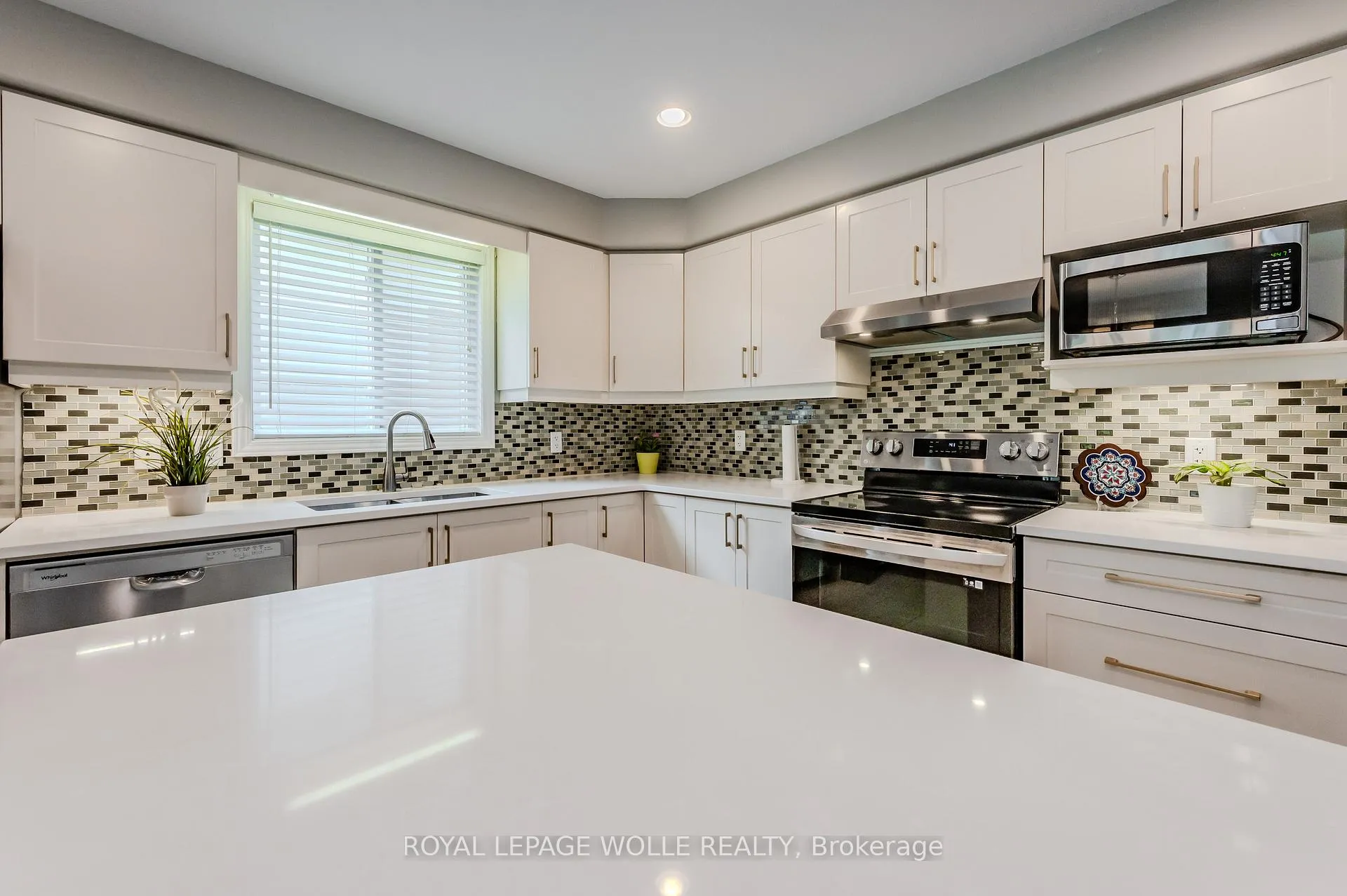 Photo 13 of 547 St Moritz Avenue, Waterloo — HOMEH