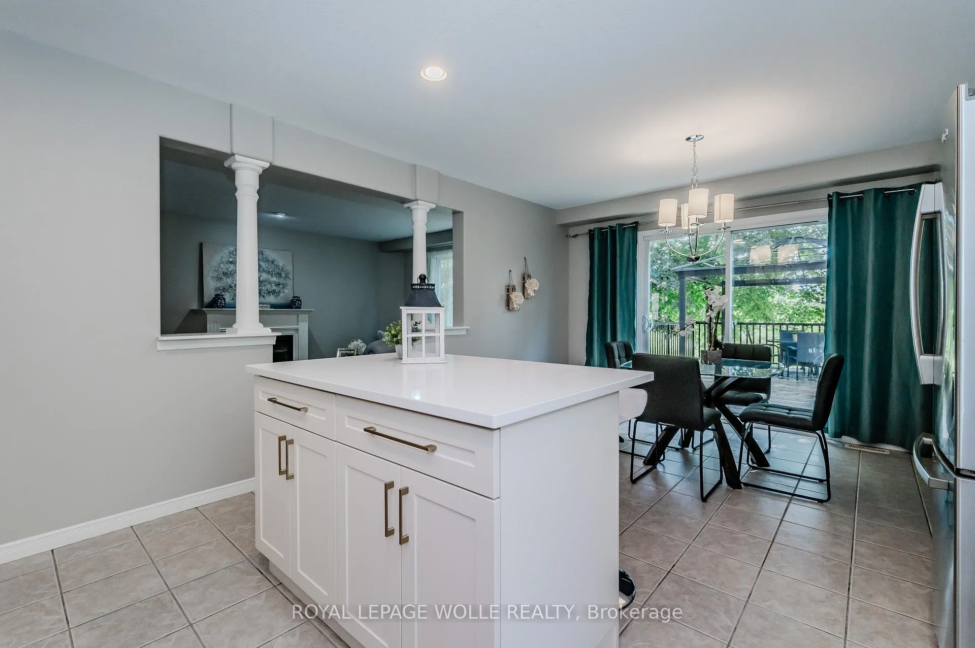 Photo 15 of 547 St Moritz Avenue, Waterloo — HOMEH