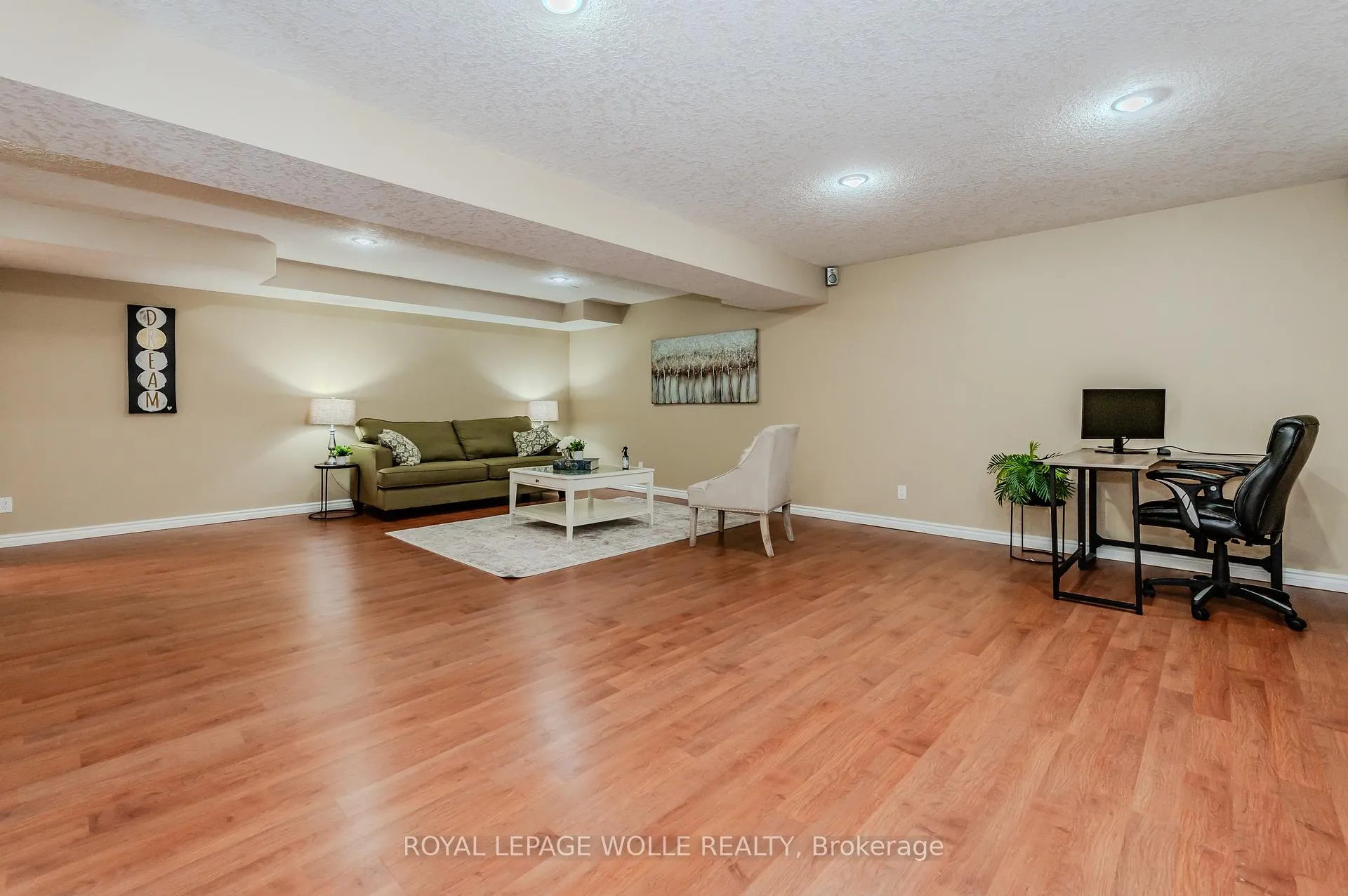 Photo 24 of 547 St Moritz Avenue, Waterloo — HOMEH