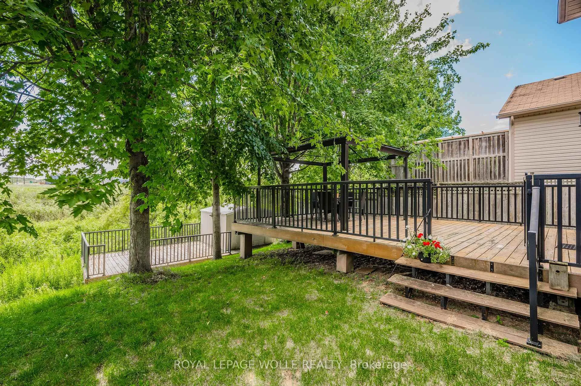 Photo 30 of 547 St Moritz Avenue, Waterloo — HOMEH