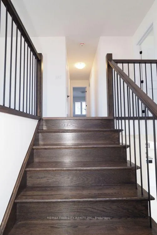 Photo 27 of 213 Fallowfield Drive, Kitchener — HOMEH