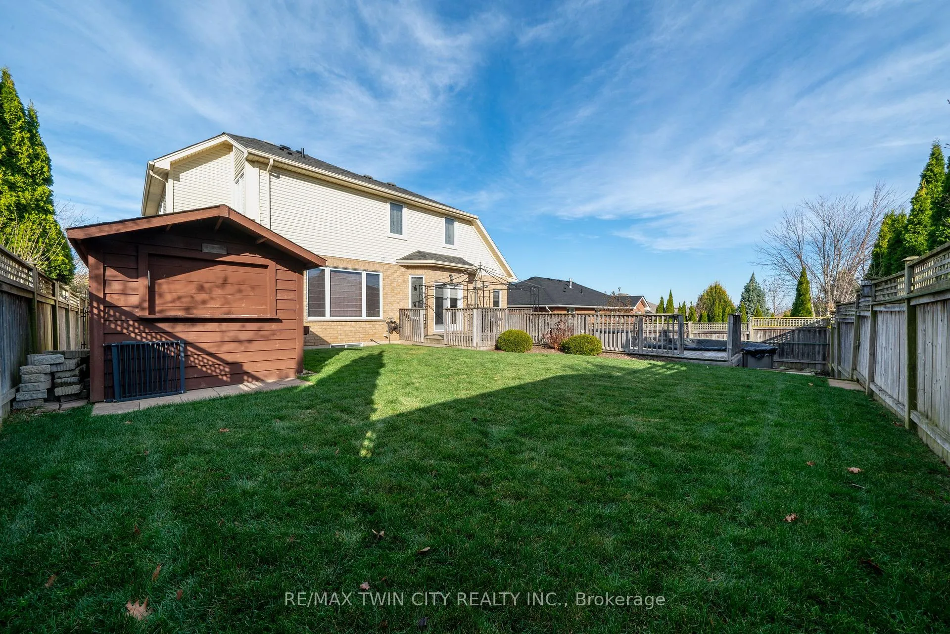 Photo 6 of 79 Taylor Road, Brant, South Dumfries — HOMEH