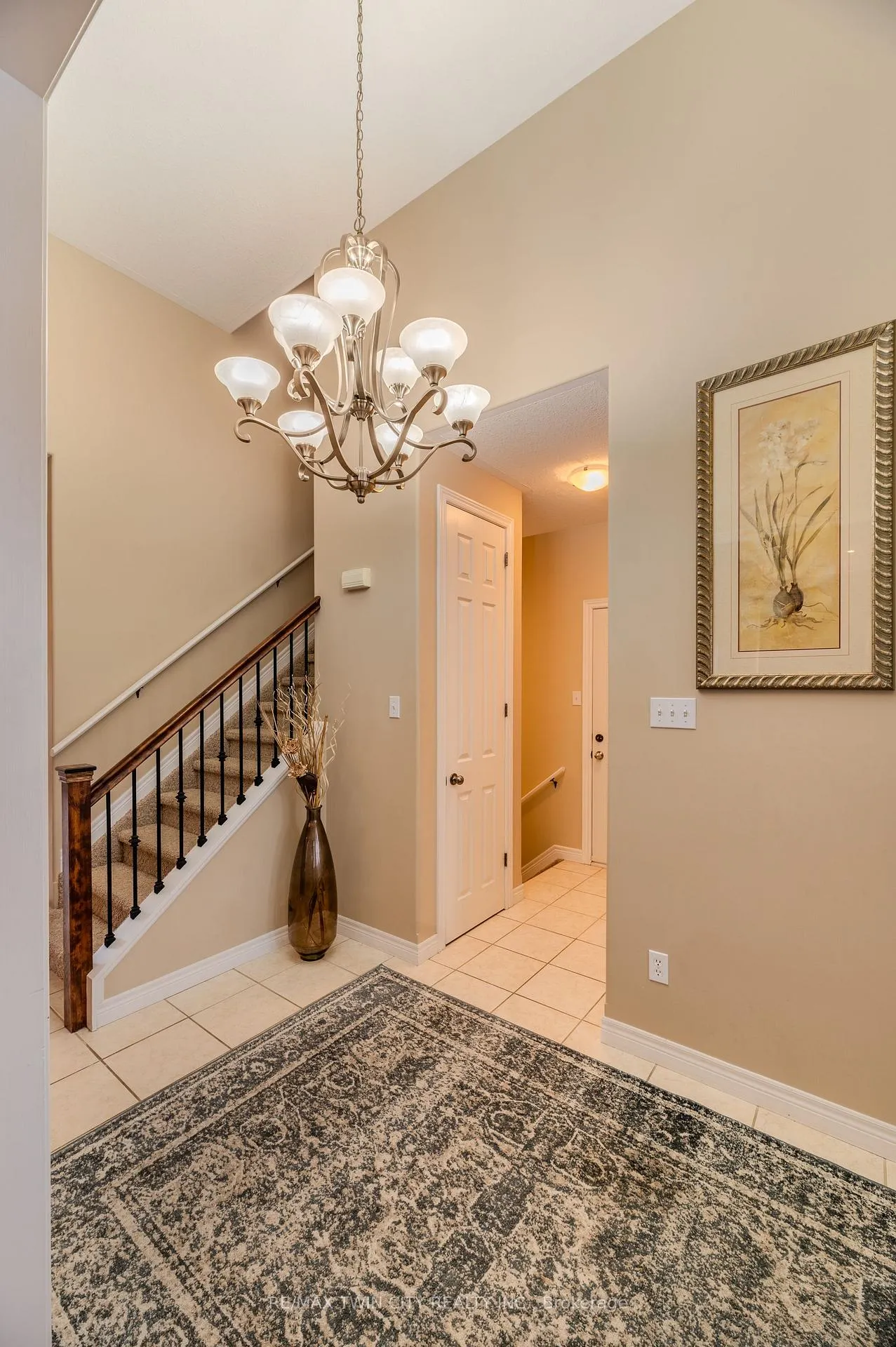 Photo 7 of 79 Taylor Road, Brant, South Dumfries — HOMEH