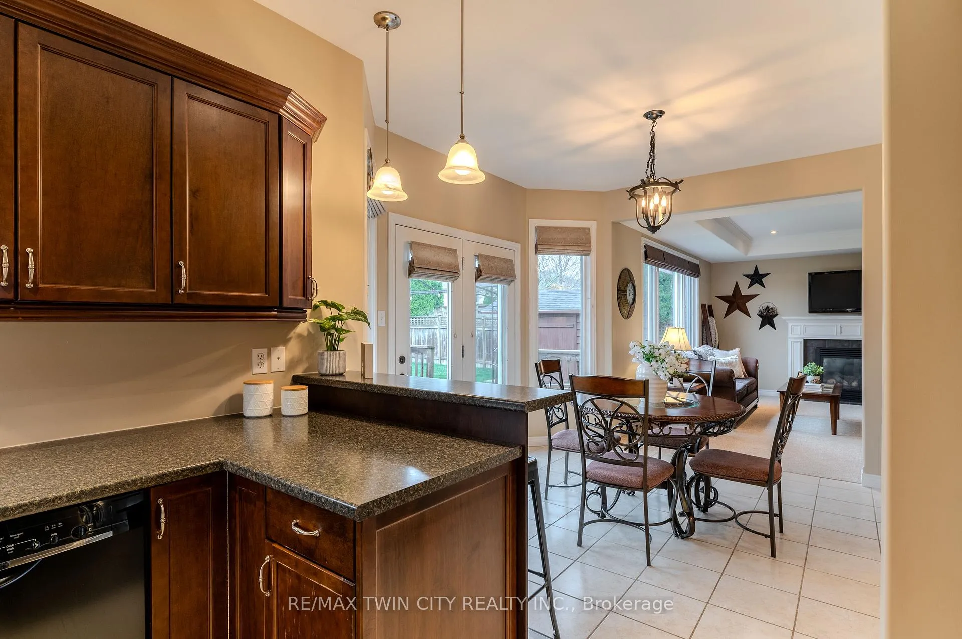Photo 15 of 79 Taylor Road, Brant, South Dumfries — HOMEH