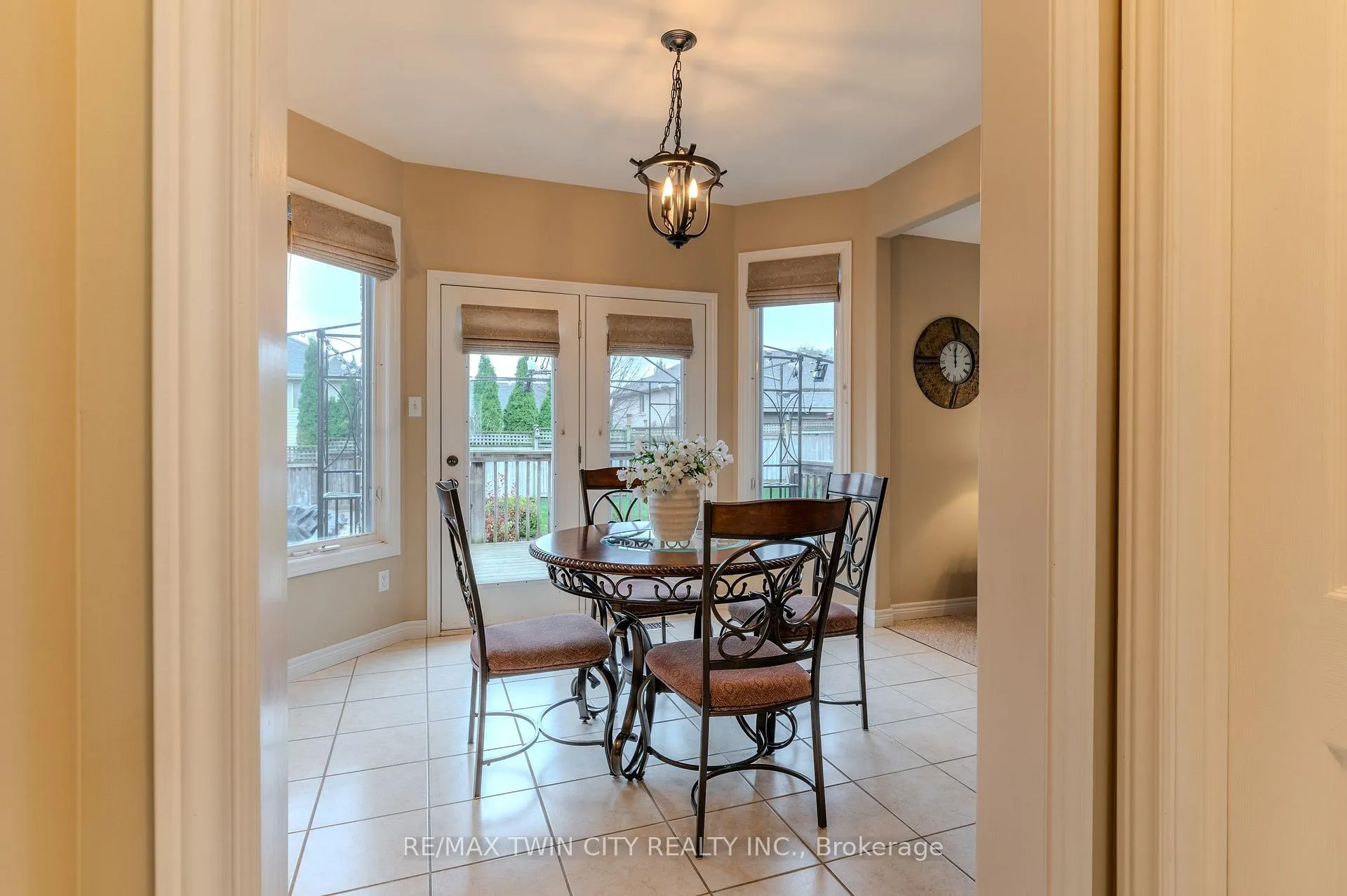 Photo 16 of 79 Taylor Road, Brant, South Dumfries — HOMEH