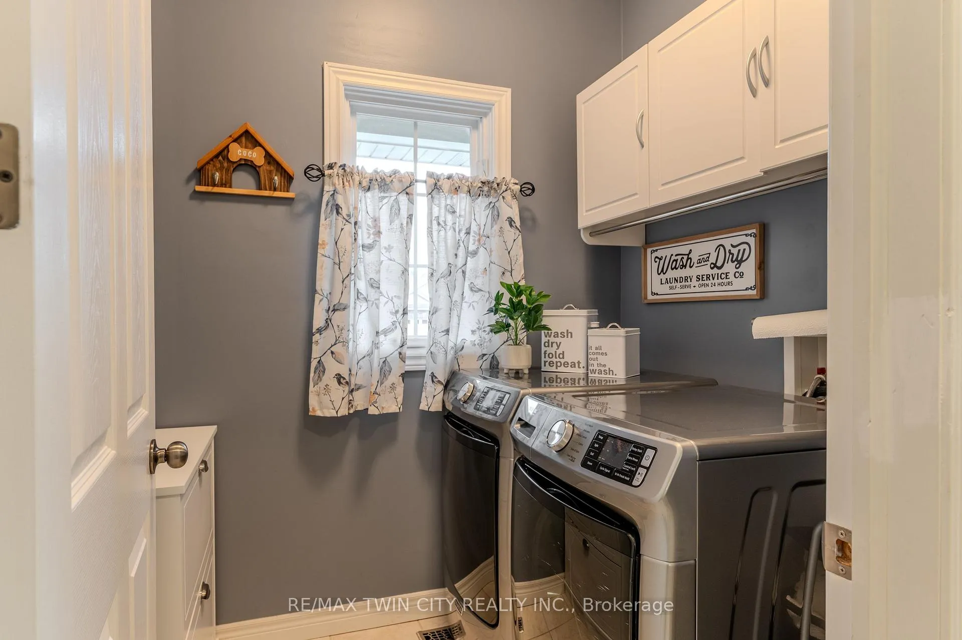 Photo 22 of 79 Taylor Road, Brant, South Dumfries — HOMEH