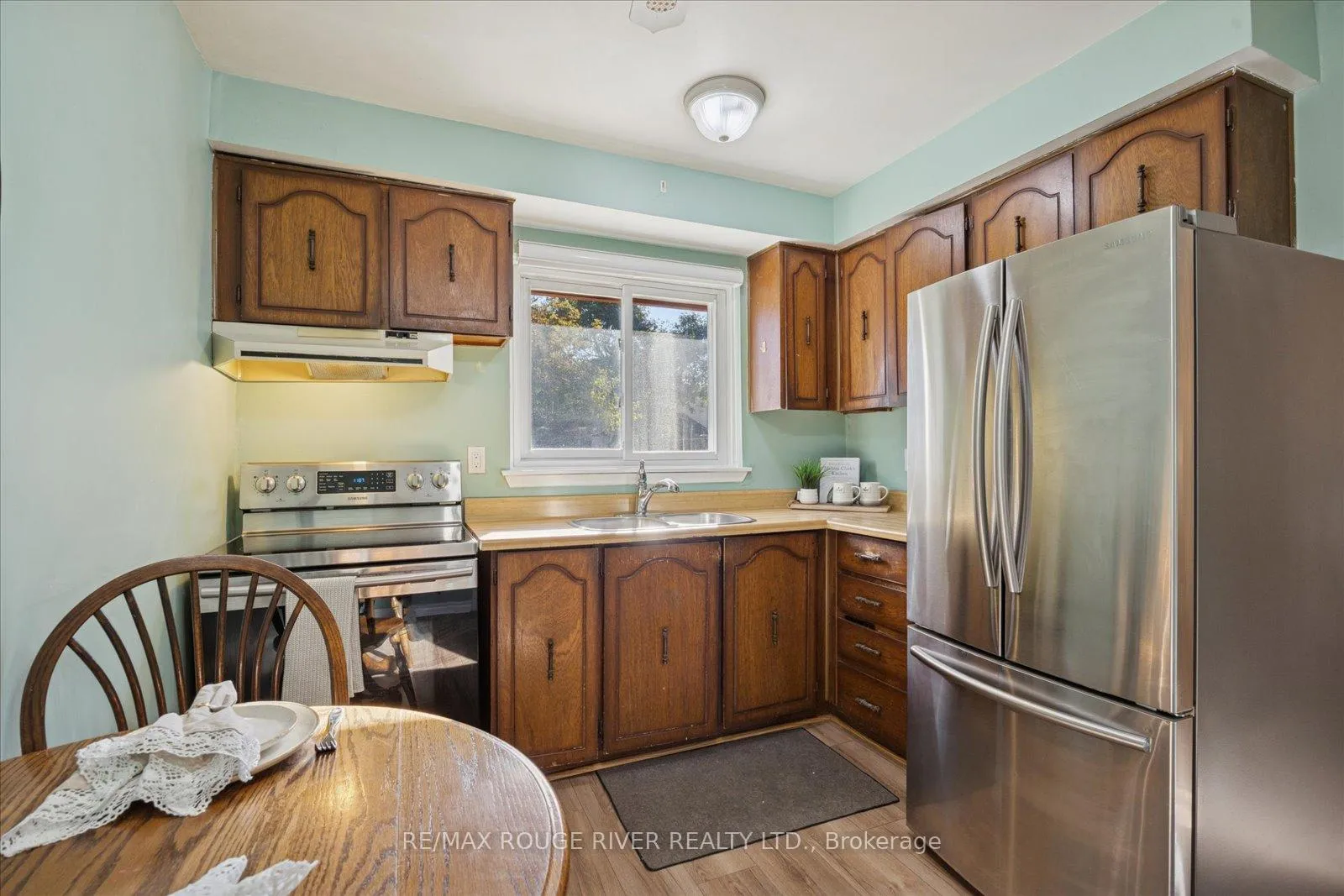 Photo 11 of 695 Hillcroft Street, Oshawa, Eastdale — HOMEH