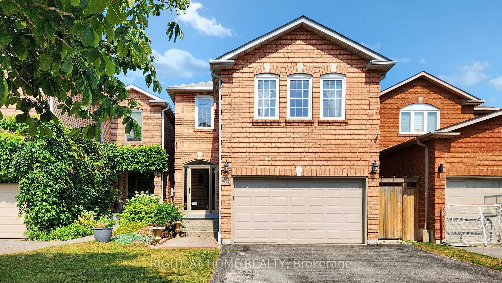 Photo 1 of 46 Furrow Drive, Whitby, Rolling Acres — HOMEH