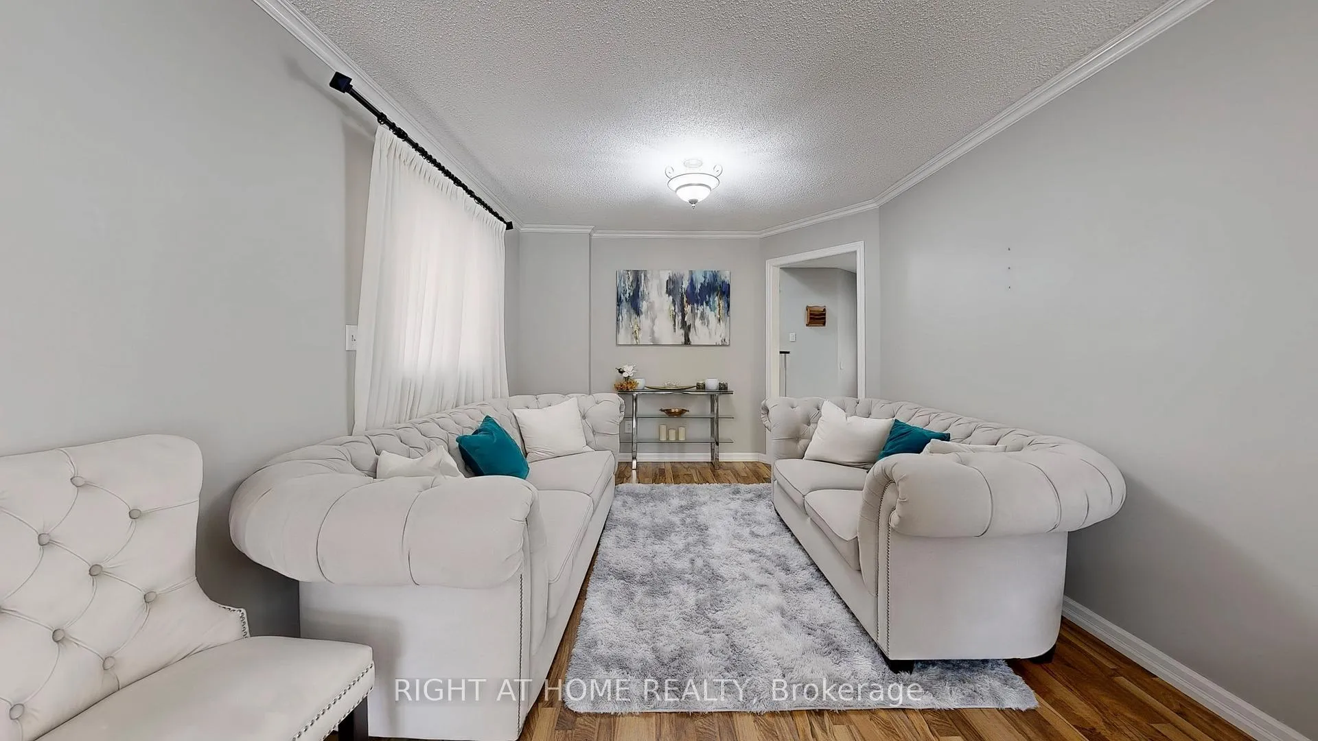 Photo 9 of 46 Furrow Drive, Whitby, Rolling Acres — HOMEH