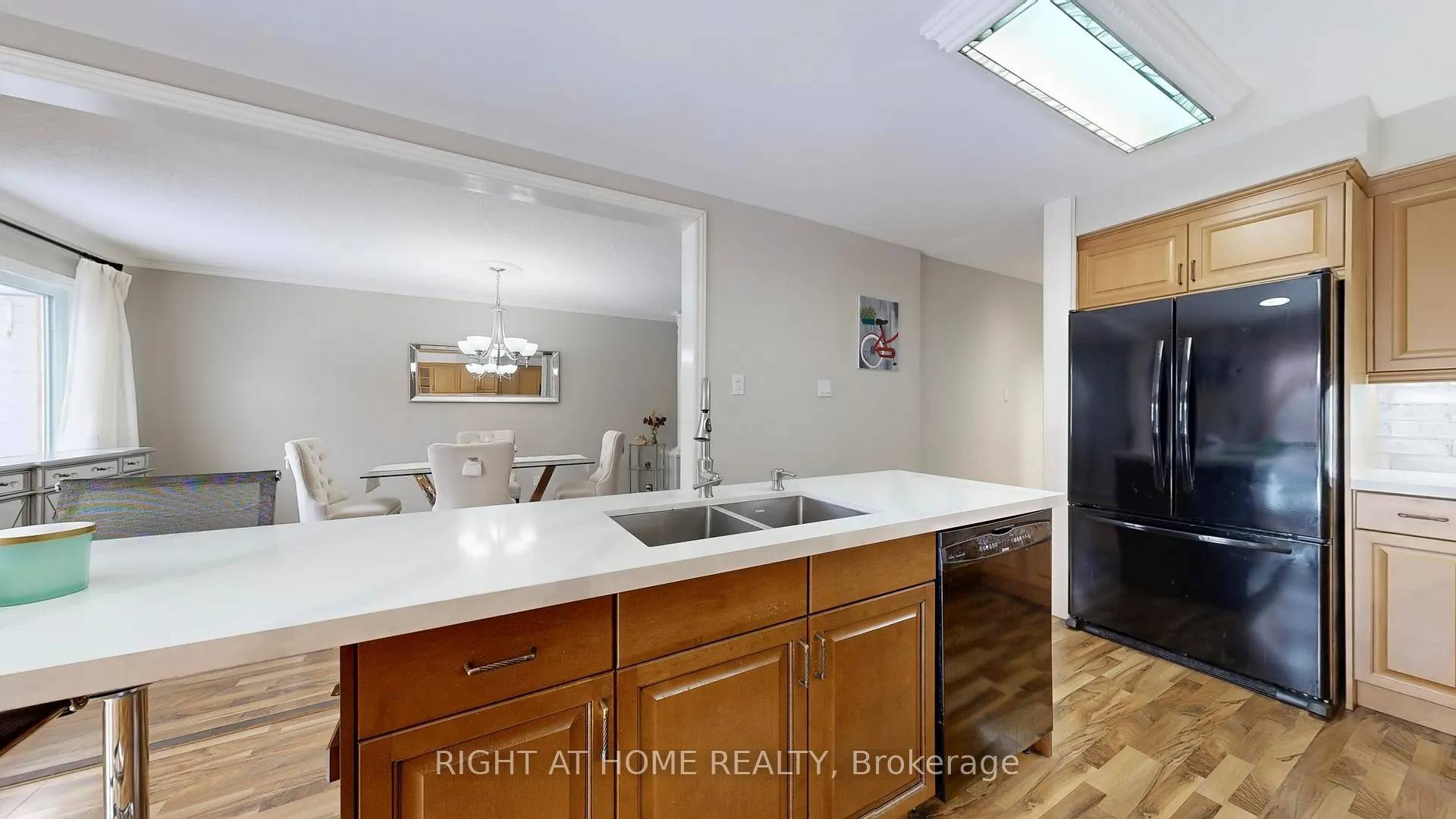 Photo 18 of 46 Furrow Drive, Whitby, Rolling Acres — HOMEH