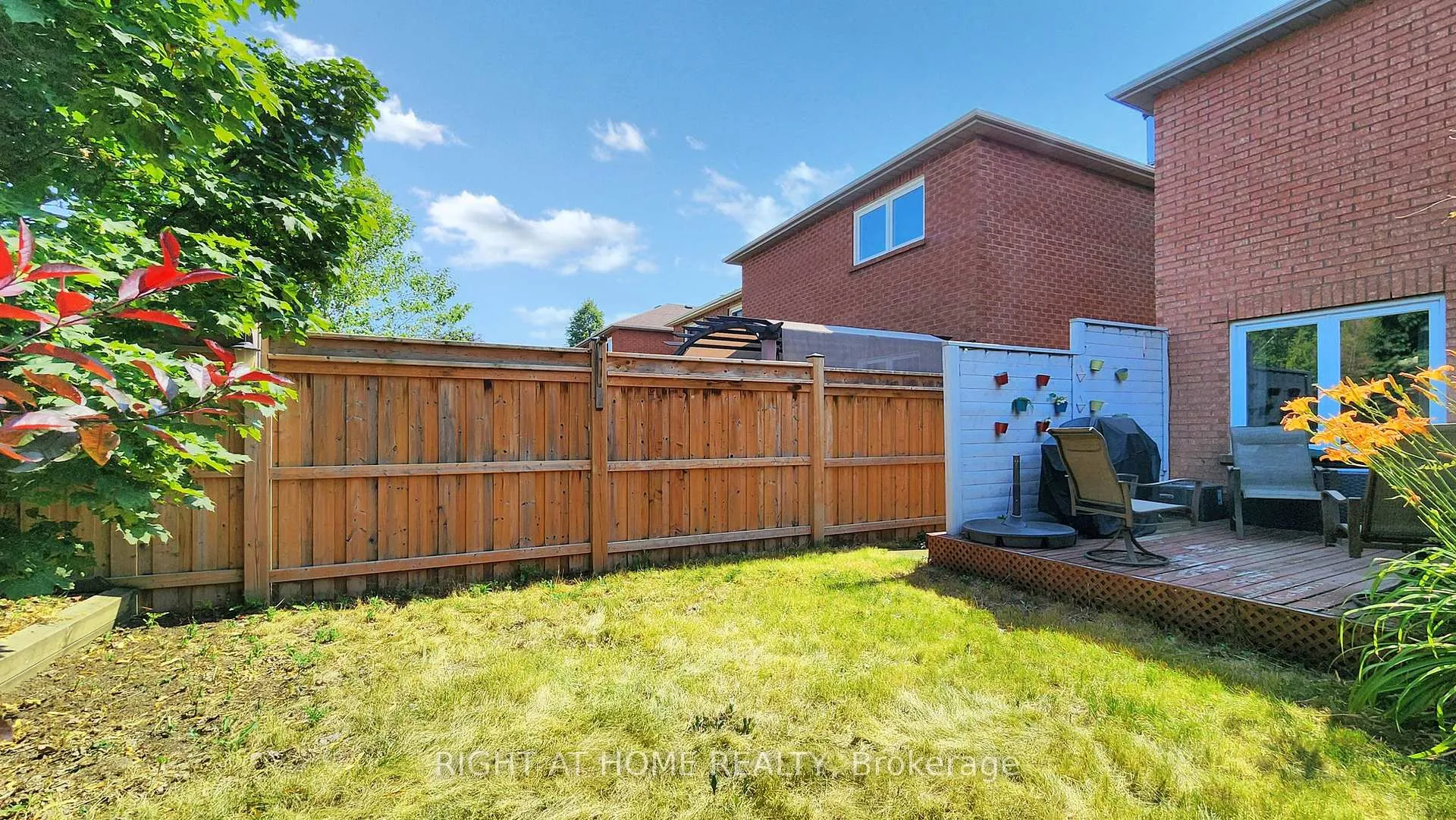 Photo 47 of 46 Furrow Drive, Whitby, Rolling Acres — HOMEH