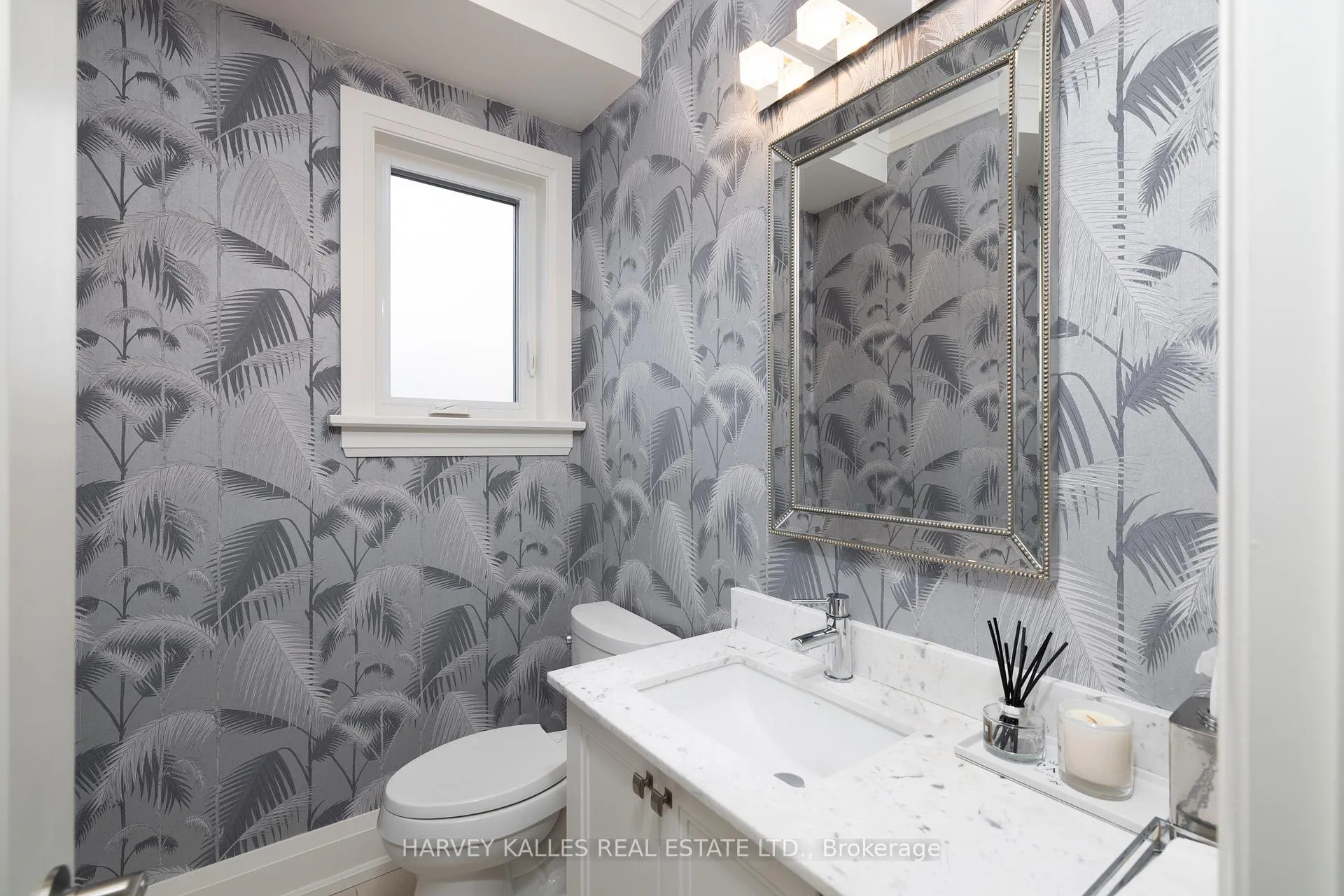 Photo 10 of 1A Khedive Avenue, Toronto, Englemount-Lawrence — HOMEH