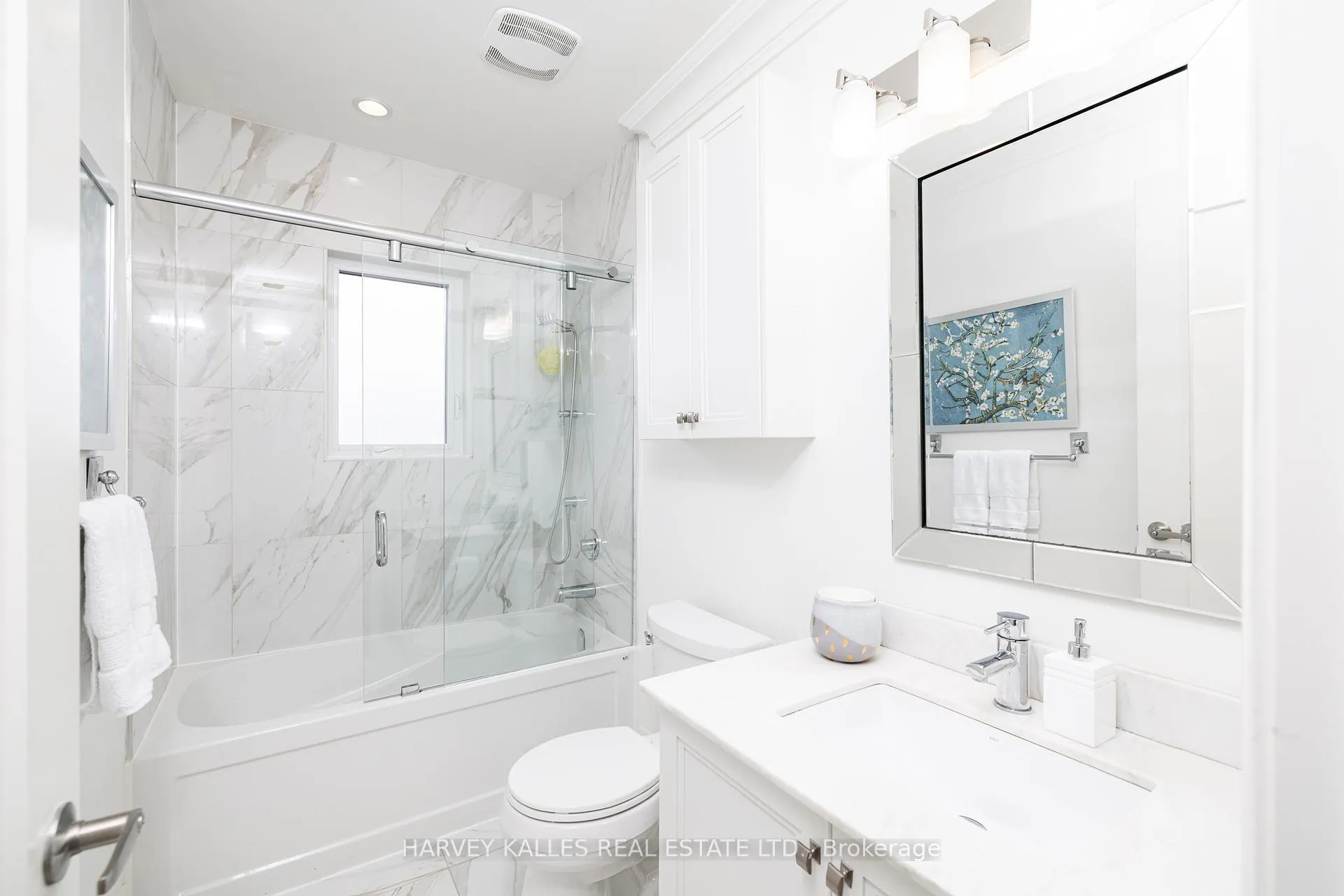 Photo 18 of 1A Khedive Avenue, Toronto, Englemount-Lawrence — HOMEH
