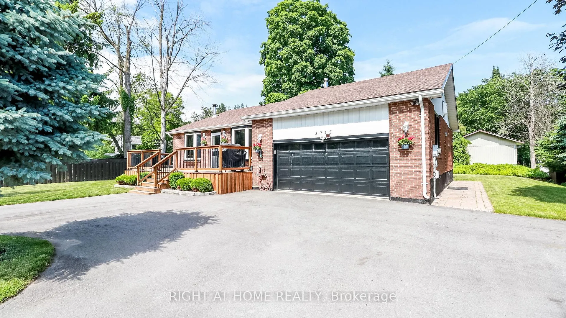 Photo 3 of 3915 Pine Rock Avenue, Innisfil, Rural Innisfil — HOMEH